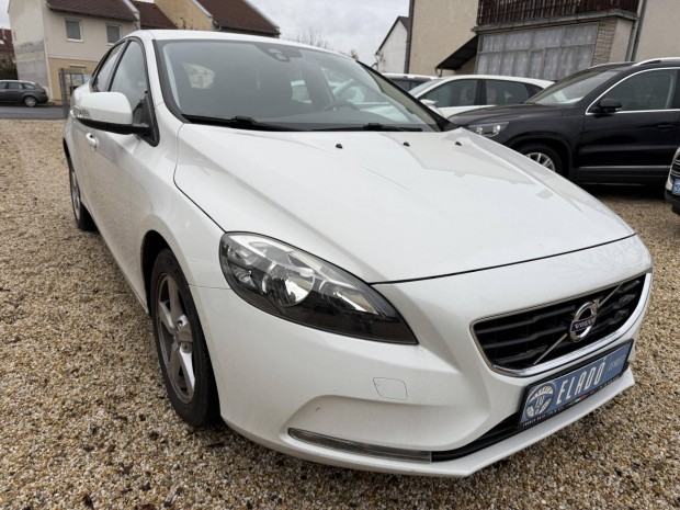 Volvo V40 1.6 D [D2] Kinetic Olasz Rozsdamentes...